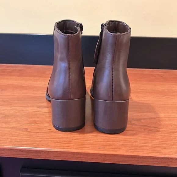 Naturalizer Leather Ankle Boots - Picture 4 of 12